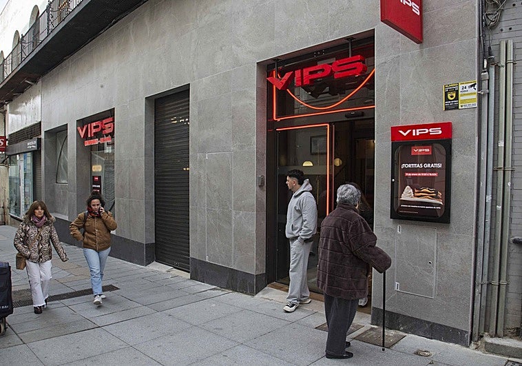 Vips abre restaurante en Mérida que da trabajo a 35 personas en un local en la calle Santa Eulalia